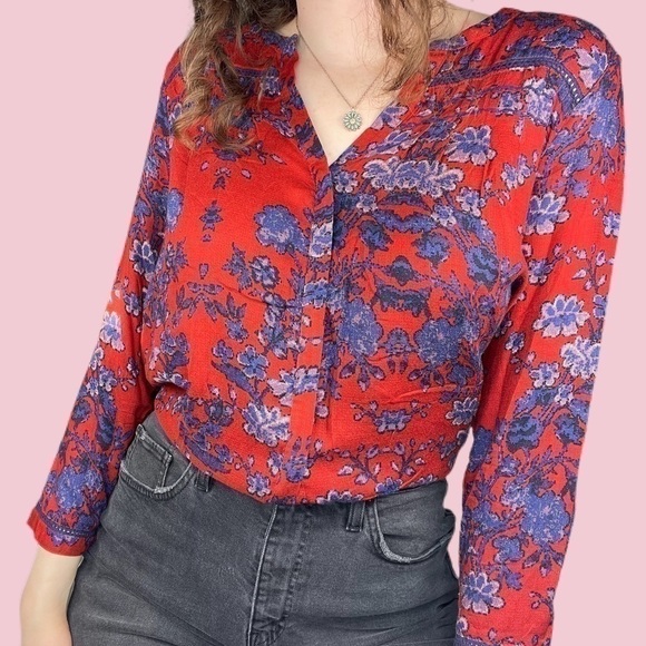 Lucky Brand Red Blue Floral Print Button Down Shirt
100% Cotton - Picture 7 of 10
